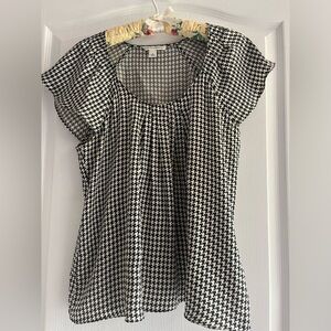 Banana Republic Houndstooth T-Shirt